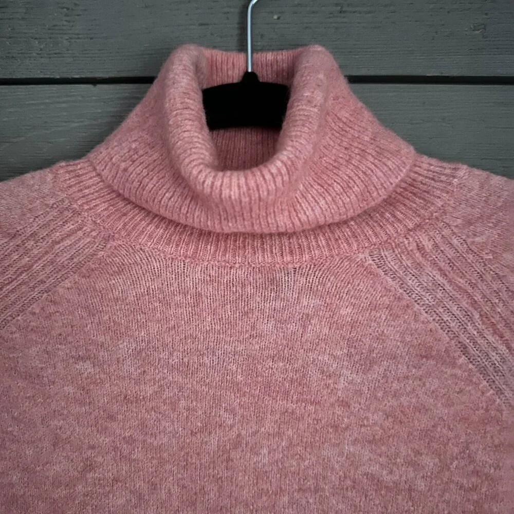 J Crew Sweater Turtleneck Supersoft Yarn Merino Wool Light Pink Size Small